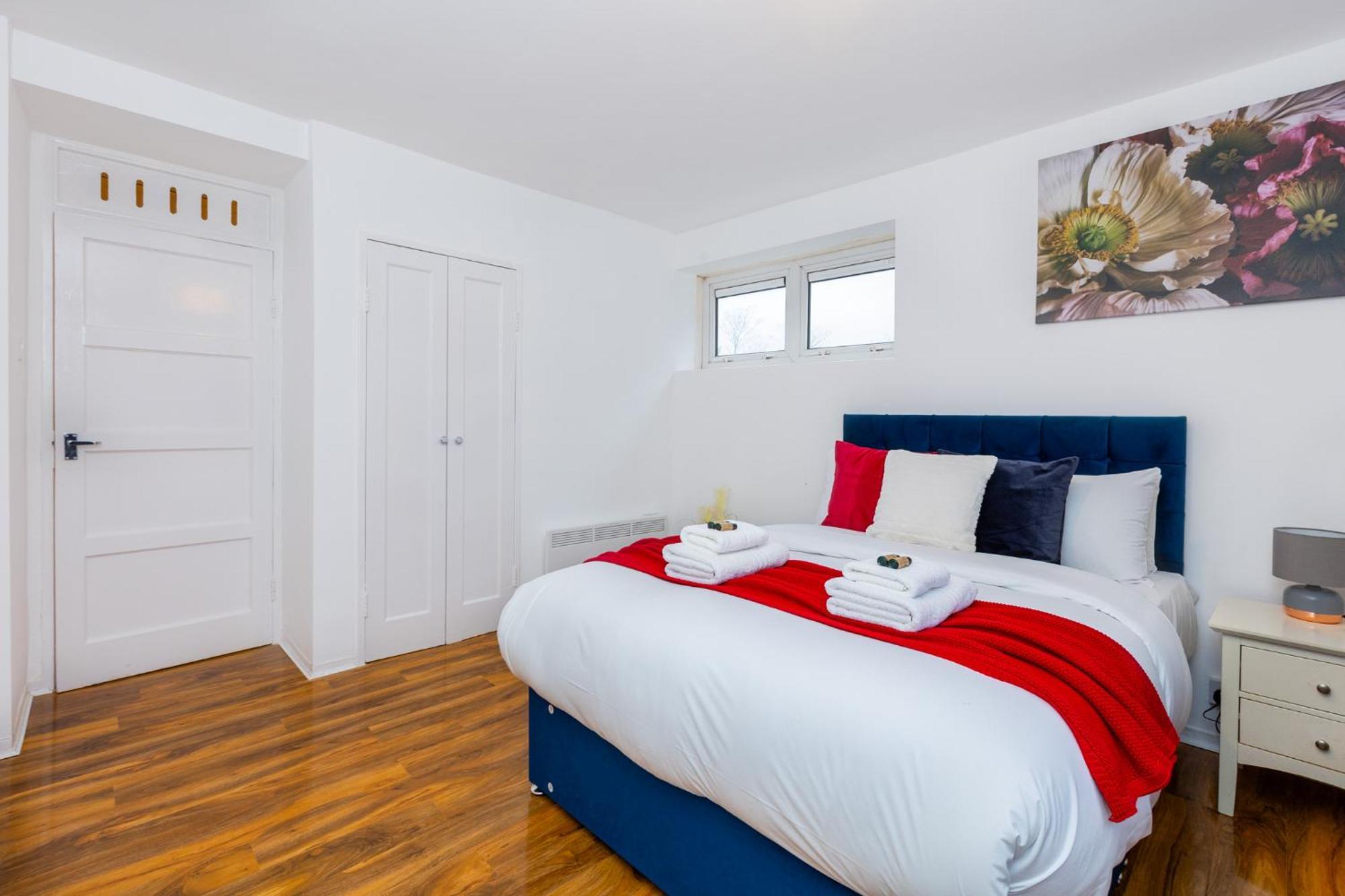 Apartment Spacious 3br, 5min Penge St, Crystal Palace Park